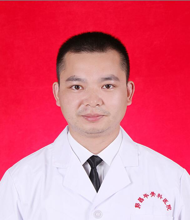 谭继镰 骨关节科主任